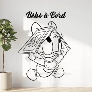 Sticker autocollant bébé à bord disney