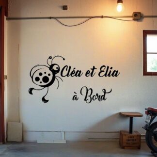 Sticker autocollant Bébé à bord modèle 22