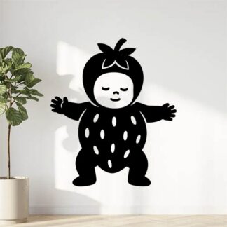 Sticker autocollant Un bébé en costume de fraise décoration decostickerstore - MYMXXT